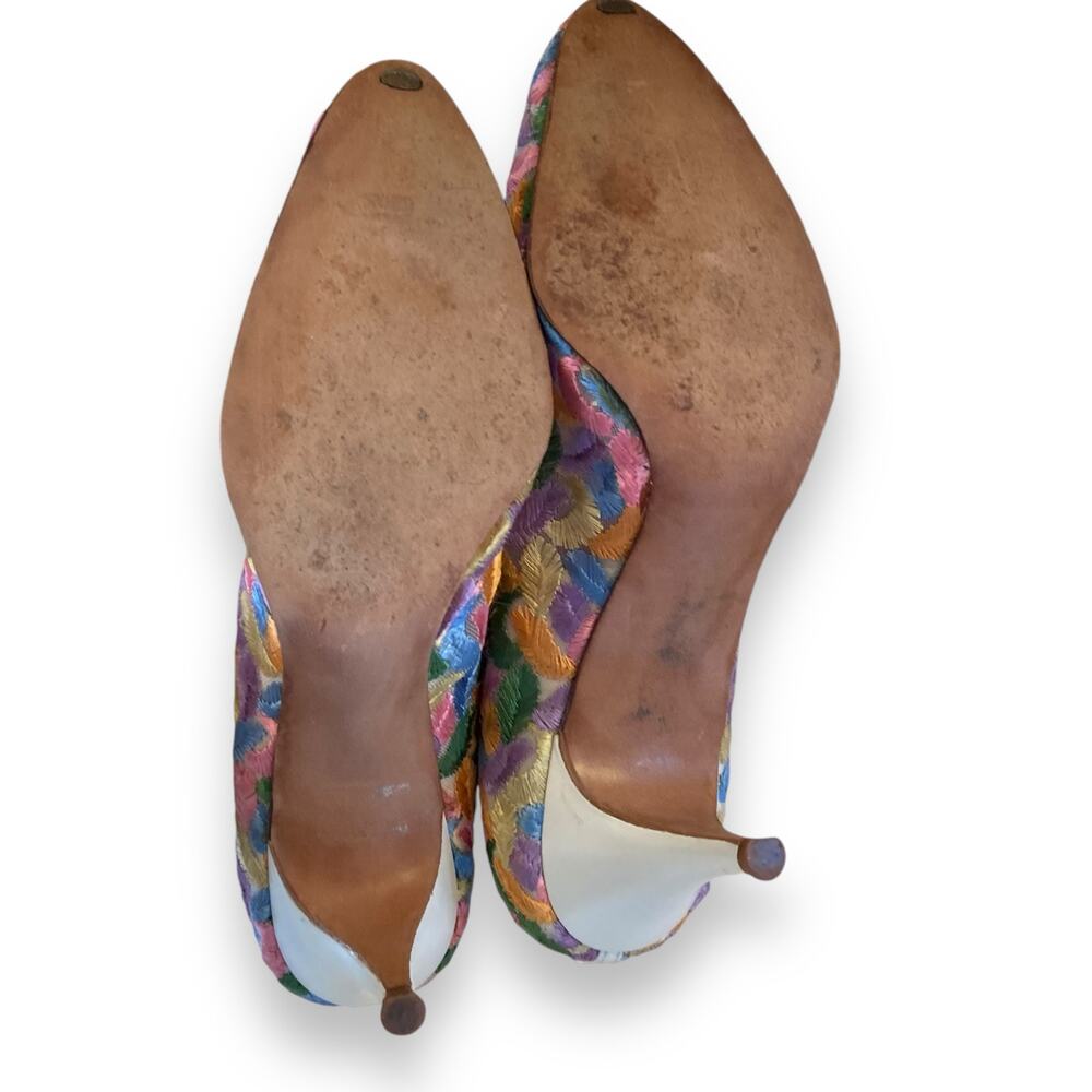 Vintage 70s Florsheim Pastel Feather Embroidered Pumps Sz 7 - Picture 6 of 16